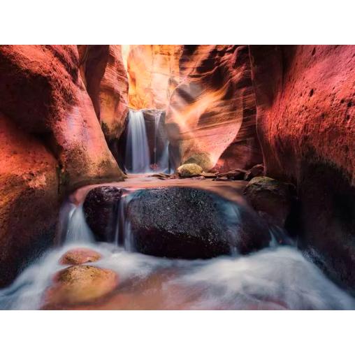 Puzzle Ravensburger La Cascada en el Cañón Rojo de 1500 Pzs